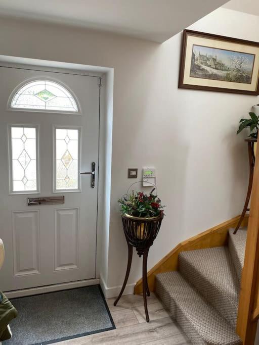 Helens Haven First Floor Via Stairs Apartment